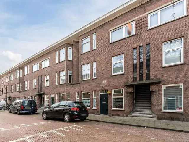 Ruime Dubbele Parterre Woning s Gravenhage 5 Slaapkamers Grote Tuin