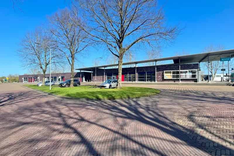 Kantoor te koop Uithuizen Stationsplein