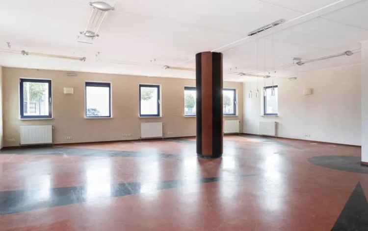 Bedrijfspand te huur Winterswijk 1754m²