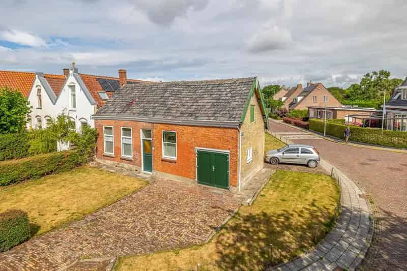 Half Vrijstaande Woning 380m2 Perceel Verbouwing Mogelijkheden
