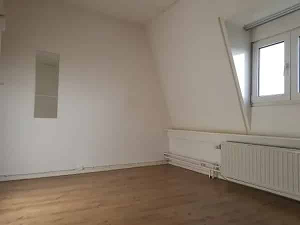 Kamer Maastricht: Studentenhuis Nabij Winkels