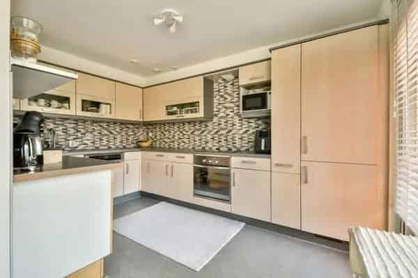 Ruim appartement Amsterdam Nieuw-West Suze Groenwegplantsoen