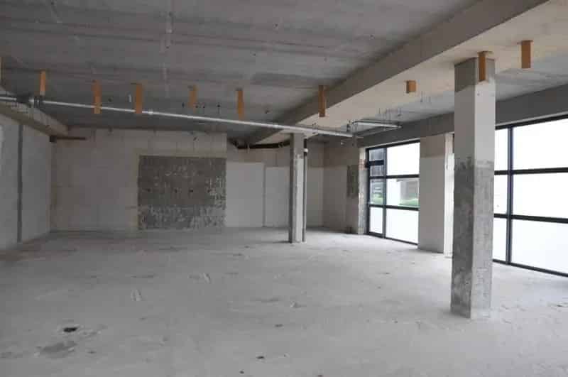 Winkelruimte te huur 178m2 uitstekende locatie