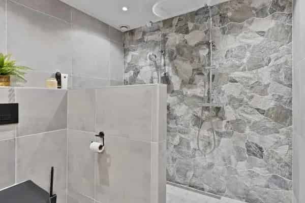 Ruime Instapklare Tussenwoning 4 slaapkamers Tinga