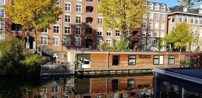 70m2 Woonboot te Huur Amsterdam - Mooie Gracht - Volledig Geisoleerd