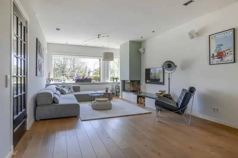 Luxe 5 Slaapkamer 2 Badkamer Huis te Koop in Gouda