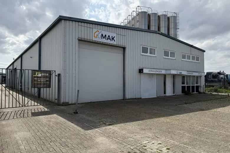 Bedrijfsruimte te koop Sittard 850m2