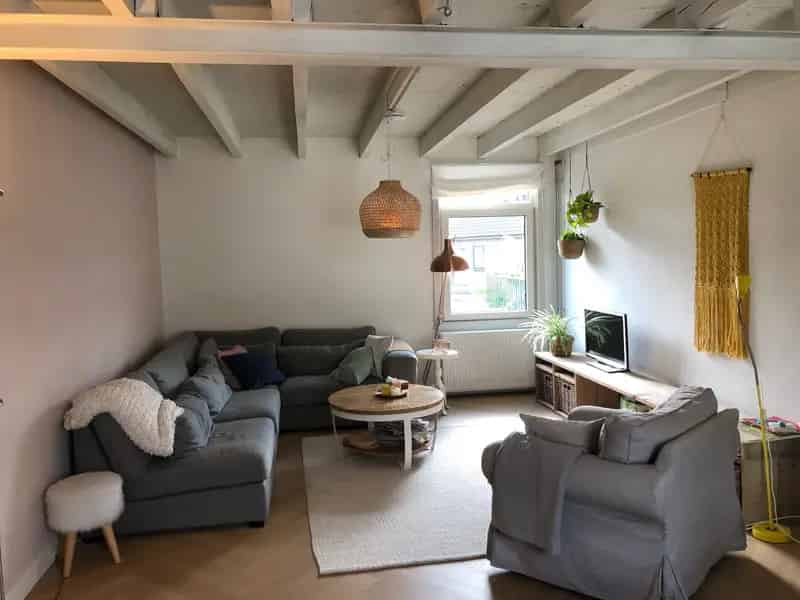 Kamer te huur in Zwolle voor vrouw, 66m2, inclusief GWL, internet en tv