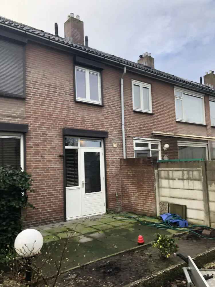 Eengezinswoning Te Huur in 8, Sint Jorisstraat, Goirle, Noord-Brabant