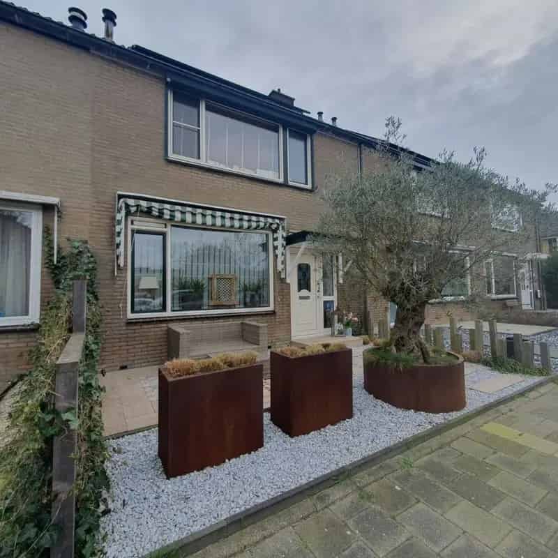 Gemeubileerde woning te Zwijndrecht 3 slaapkamers nabij Walburg