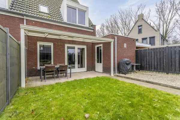 Moderne woning Steenbergen 3 slaapkamers garage speeltuin