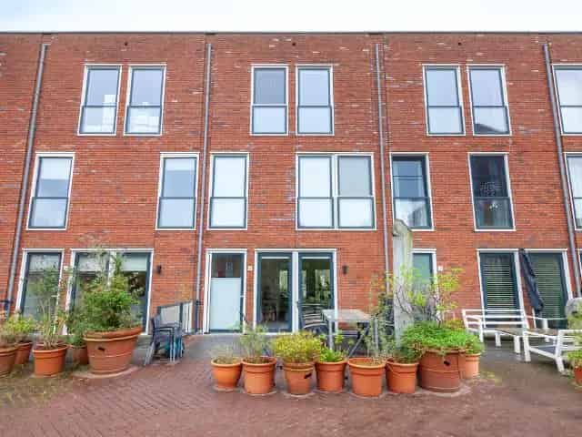 Waterwoning Veluwemeer: 3 slaapkamers, moderne keuken, riant terras