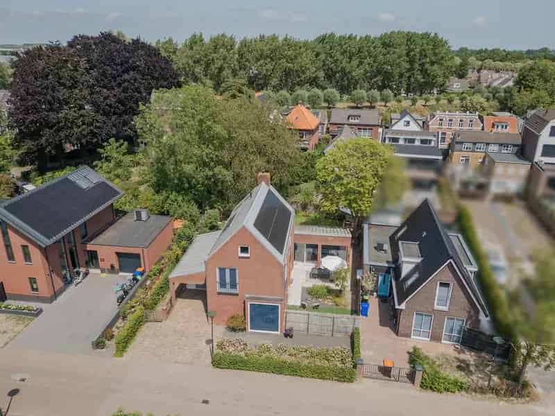Luxe Villa te koop Raamsdonksveer