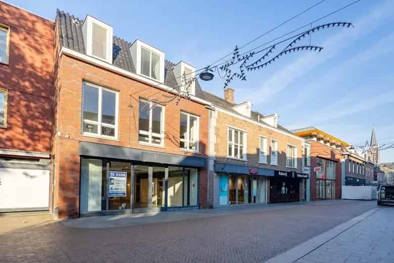 264 m2 Winkelruimte te Koop Venray A1 Locatie