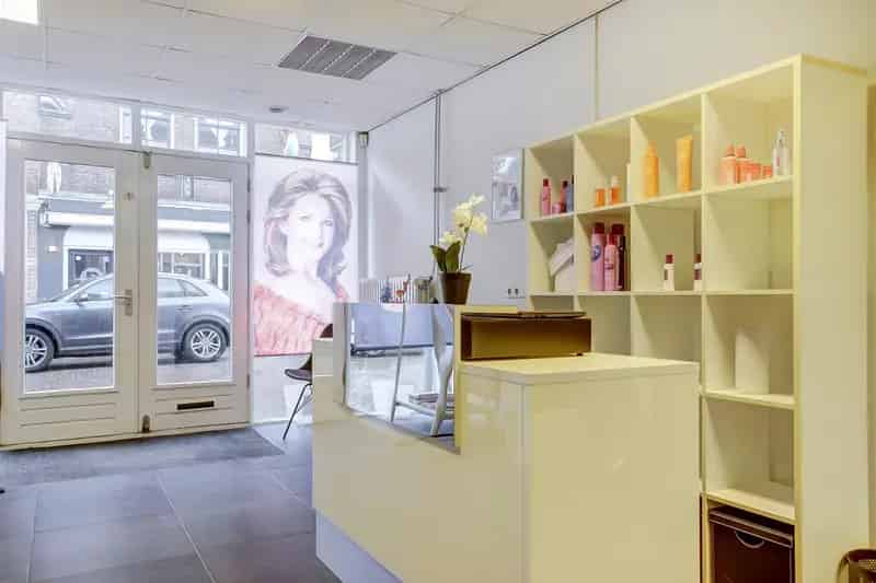 Kapperszaak te Koop in Enkhuizen Sleutelklaar Inclusief Inventaris