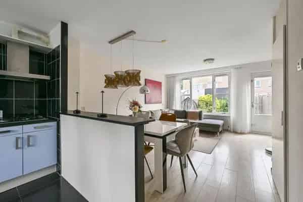 3-kamer Eengezinswoning 73m2 Tuin Uitbreiding Mogelijk