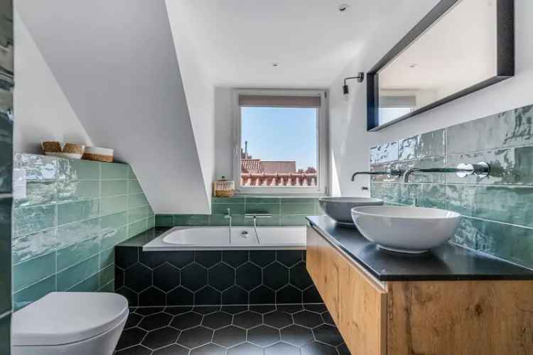 Luxe 2-onder-1-kapwoning Doornenburg: Ruimte, Charme & Comfort