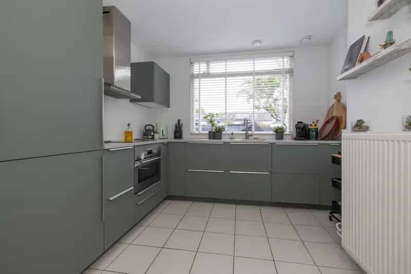 Hoekwoning Almere Bloemenbuurt 2 slaapkamers 87m2 tuin