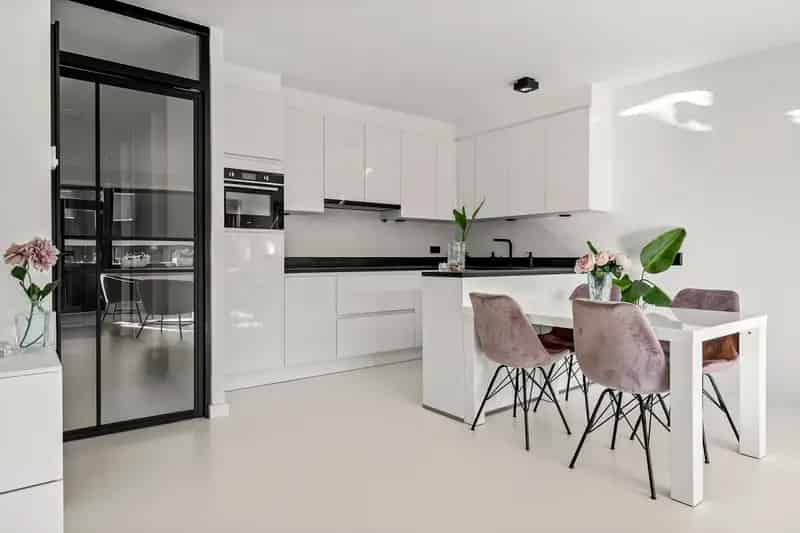2 Kamerappartement Renkum Centrum Instapklaar Balkon Parkeerplaats