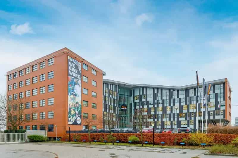 Kantoorruimte te huur Hoofddorp 910m2 nabij Schiphol