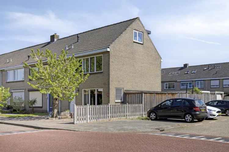 Ruime Hoekwoning 4 Slaapkamers Garage Dakkapel Terneuzen