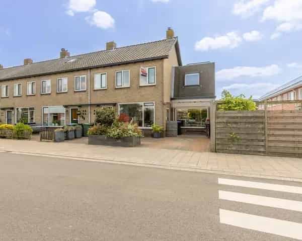 6 Kamer Hoekwoning Leiden  - Moderne Keuken - 8 Zonnepanelen