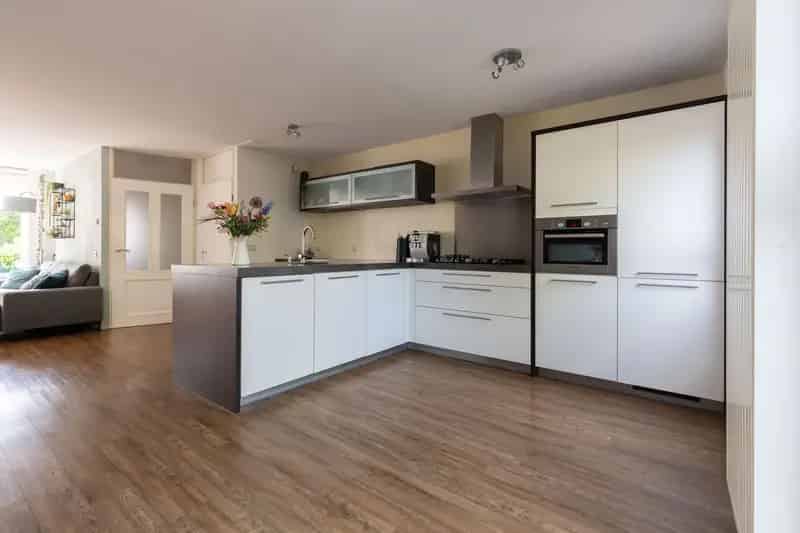 Ruime Tussenwoning 4 Slaapkamers Nijkerk Corlaer