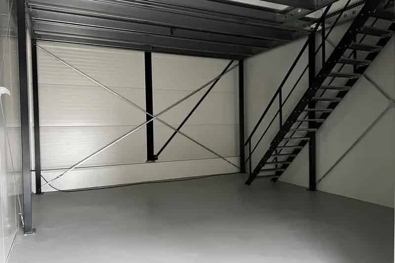 Bedrijfshal 82m² Hoek van Holland te koop