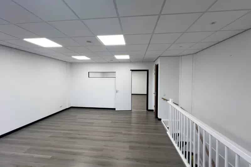 Bedrijfshal Dordrecht te Huur 144m² Smaragd Park