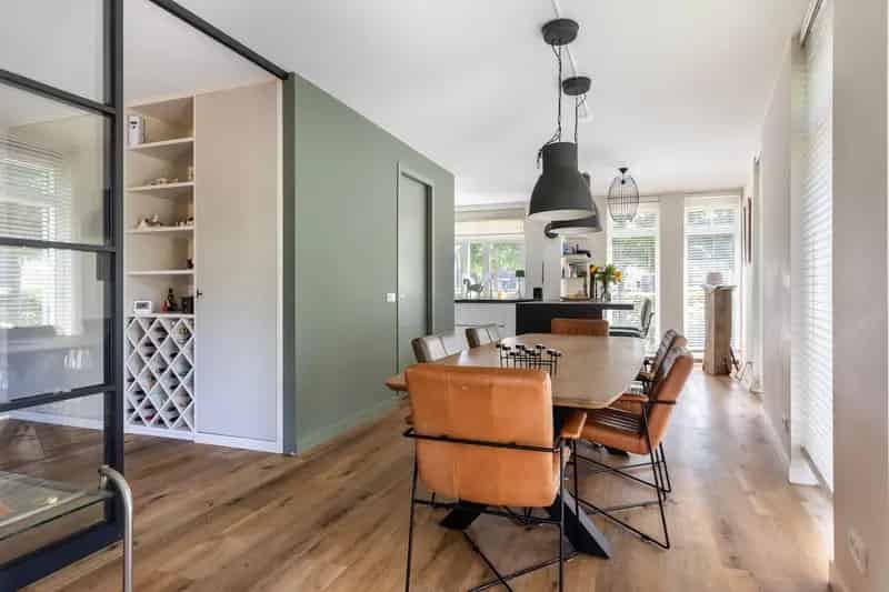 Huis te koop Apeldoorn Zuidbroek: Luxe hoekwoning met 3 slaapkamers en 2 dakterrassen