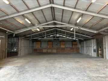 Bedrijfshal 480m2 te Huur Opslag Beveiligd Terrein