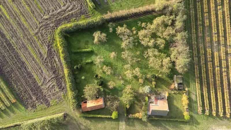 Ruime kavel 3185m² Breskens: twee woningen nieuwbouw