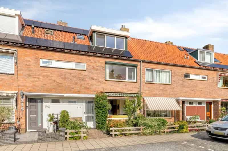 Huis te koop: Frans Halsplantsoen 217 2251 XH Voorschoten | Funda