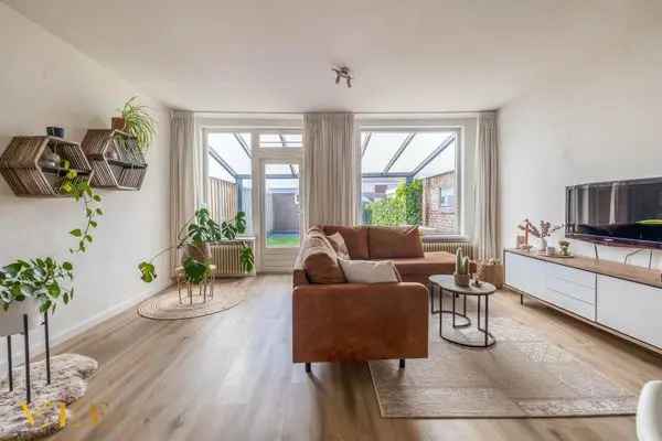 Ruime Hoekwoning Reuver 3 Slaapkamers Moderne Badkamer Instapklaar
