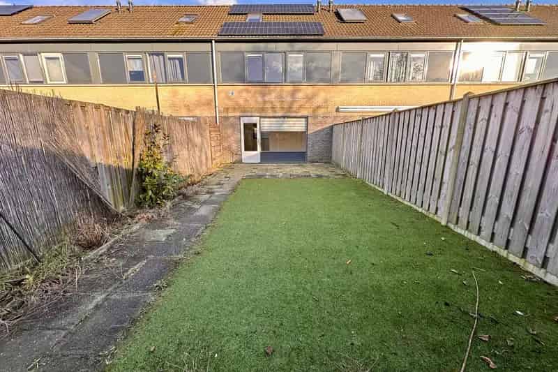 Zeewolde Horsterveld: 3 Slaapkamers, Ruime Tuin, 8 Zonnepanelen
