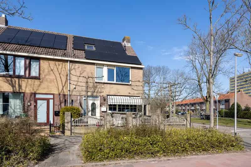 Ruime Hoekwoning Purmerend 3 Slaapkamers Garage Jacuzzi