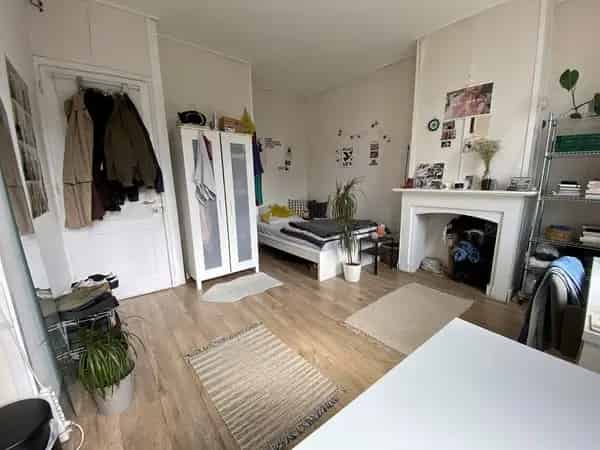 Kamer Zwarteweg 5A Groningen per 1 juli