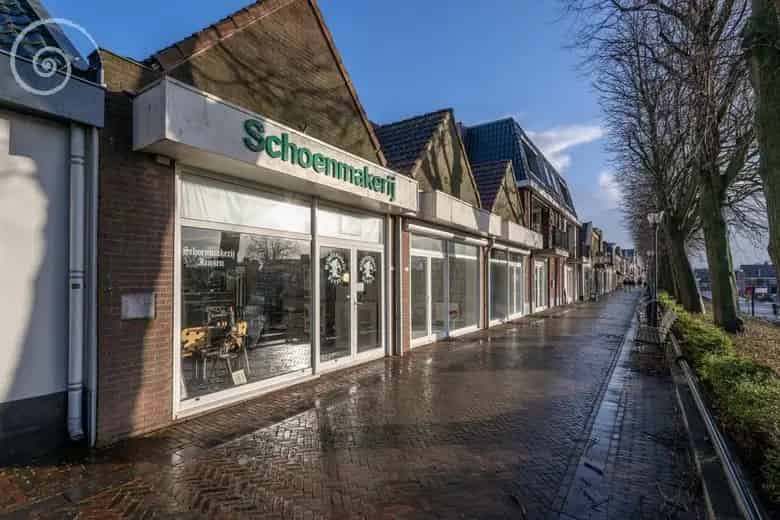 462m2 Winkelruimte te koop Middelharnis