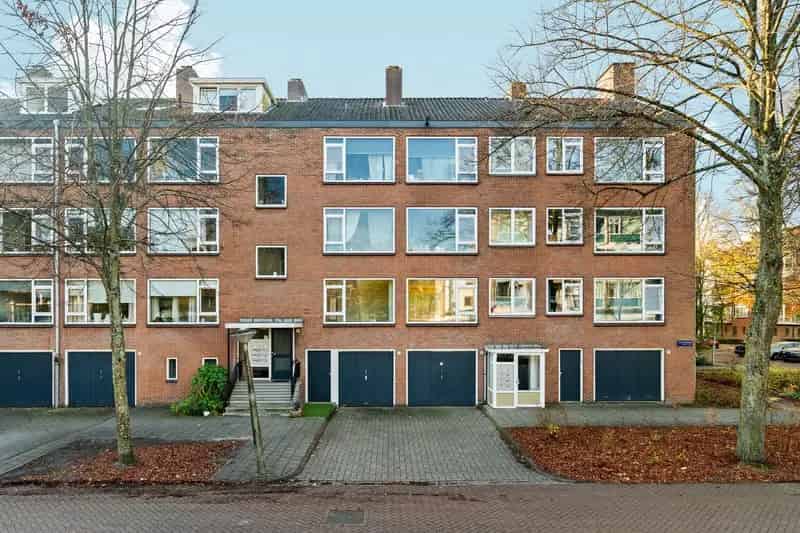 Appartement te koop Amsterdam-Zuid: 3 slaapkamers, 95m², tuin en balkon