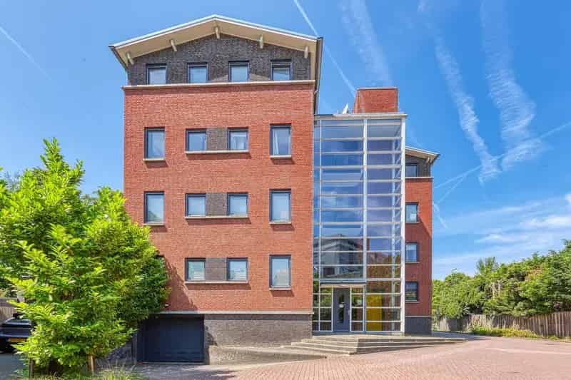 Appartement te koop Rijswijk: 100m², 2 badkamers, Vliet uitzicht