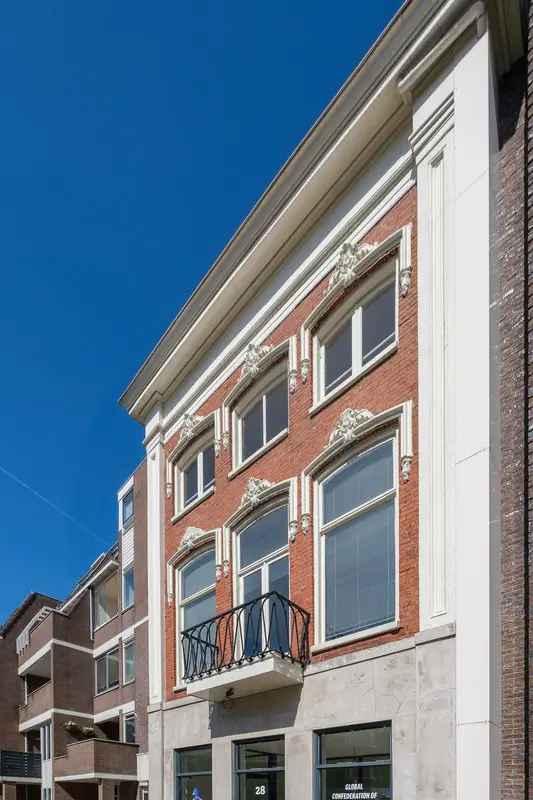 Modern Gemeubileerd Appartement Groningen 97m2 2 Balkons Parkeerplaats