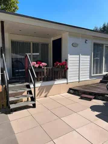 Te koop: Ruim en verzorgd chalet op Camping De Posthoorn