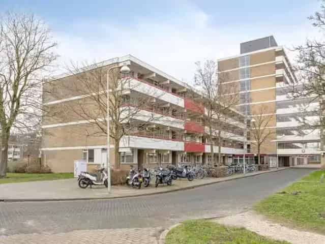Royaal 3-kamer appartement Diemen Zonnig Balkon Zuidwesten