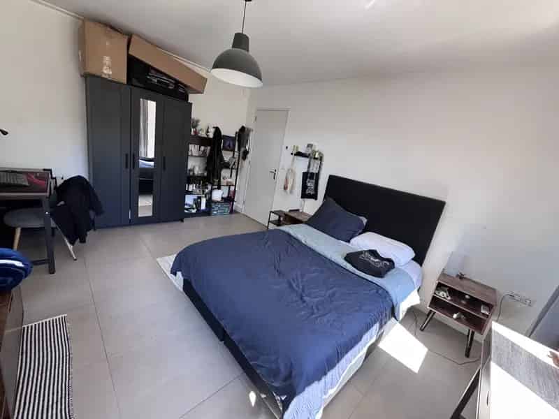 Prachtige kamer 17m2 Almere Buiten inclusief inschrijving