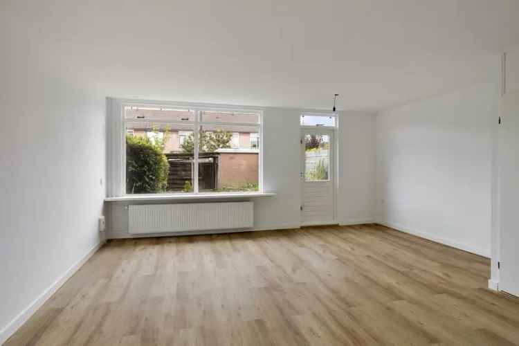 Ruime Middenwoning Barneveld 4 slaapkamers Diepe Tuin