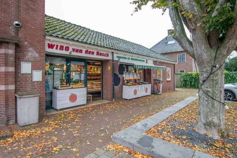 Winkelruimte te Huur Elst 80m² A1 Locatie Dorpsstraat