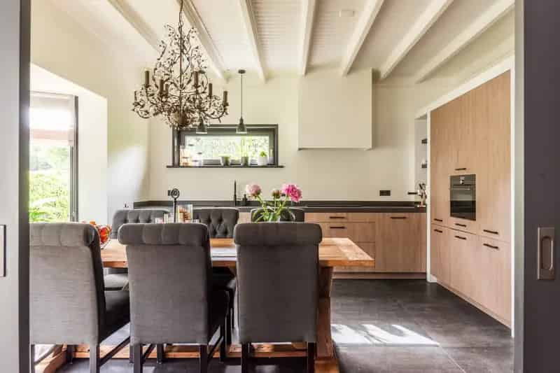 Instapklare woning Ochten 5 slaapkamers grote tuin