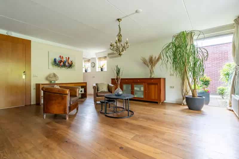 Vrijstaande woning Leusden 5 slaapkamers grote tuin