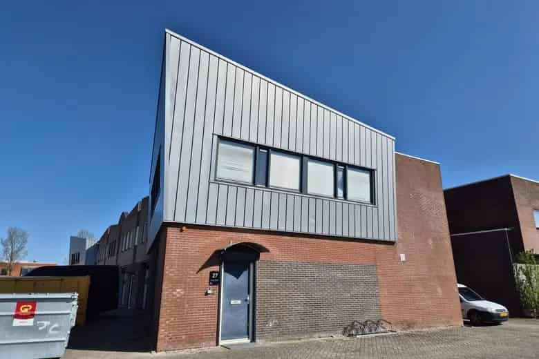 Bedrijfsruimte 225m2 te huur Zwaag