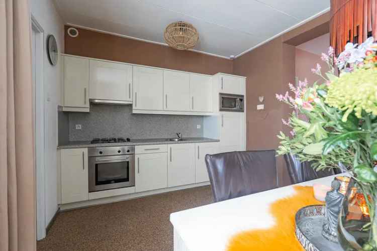 Tussenwoning Wittevrouwenveld 3 slaapkamers tuin